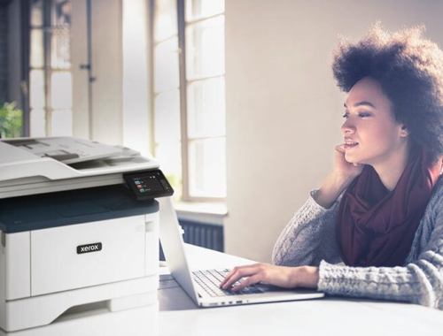 Stampante multifunzione Xerox® B315 in situazione di lavoro